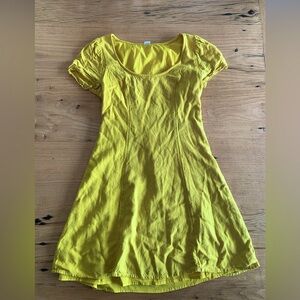 Old Navy Princess Women’s XS Yellow Cap Sleeve Lined Dress‎ Preloved